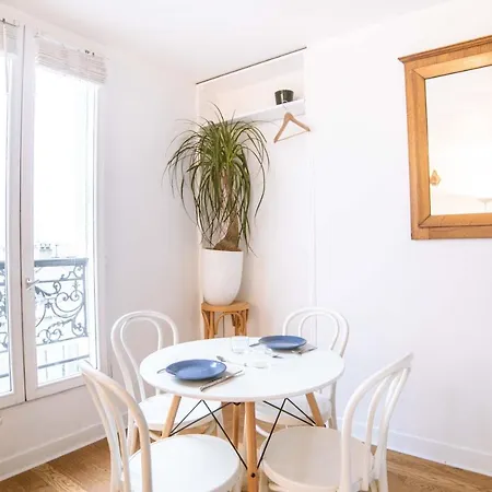 Montmartre Chappe Paris